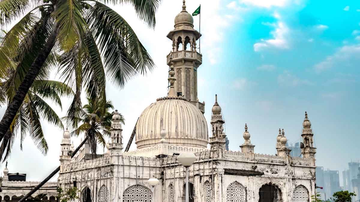 Gateway of India &#8211; A Majestic Landmark of Mumbai and Its Nearby Attractions